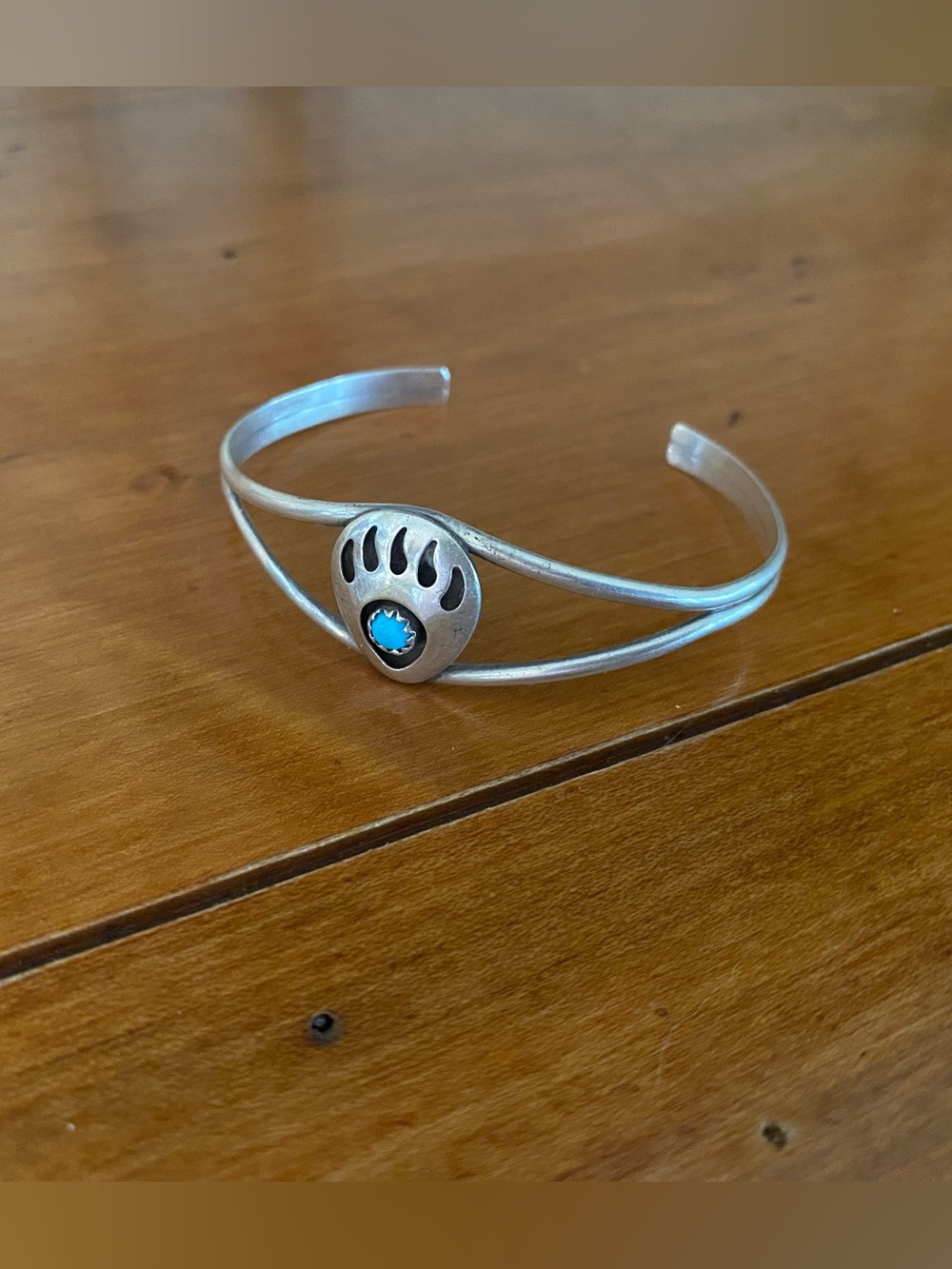 Native American Sterling Silver Bear Paw Bracelet size 6”